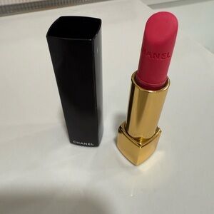 CHANEL Bold Fuchsia Lipstick